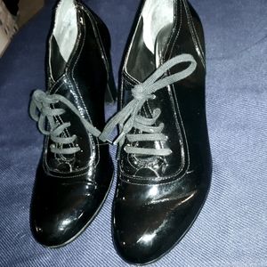 Nine West Black Leather Size 7 1/2 Heeled Shoes
